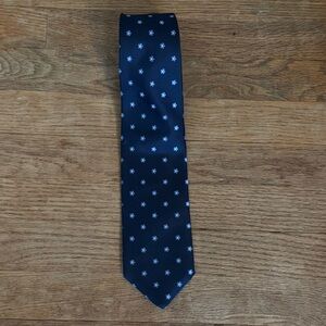 Lands' End Men's Navy Blue Daisy Patterned 100% Silk Tie